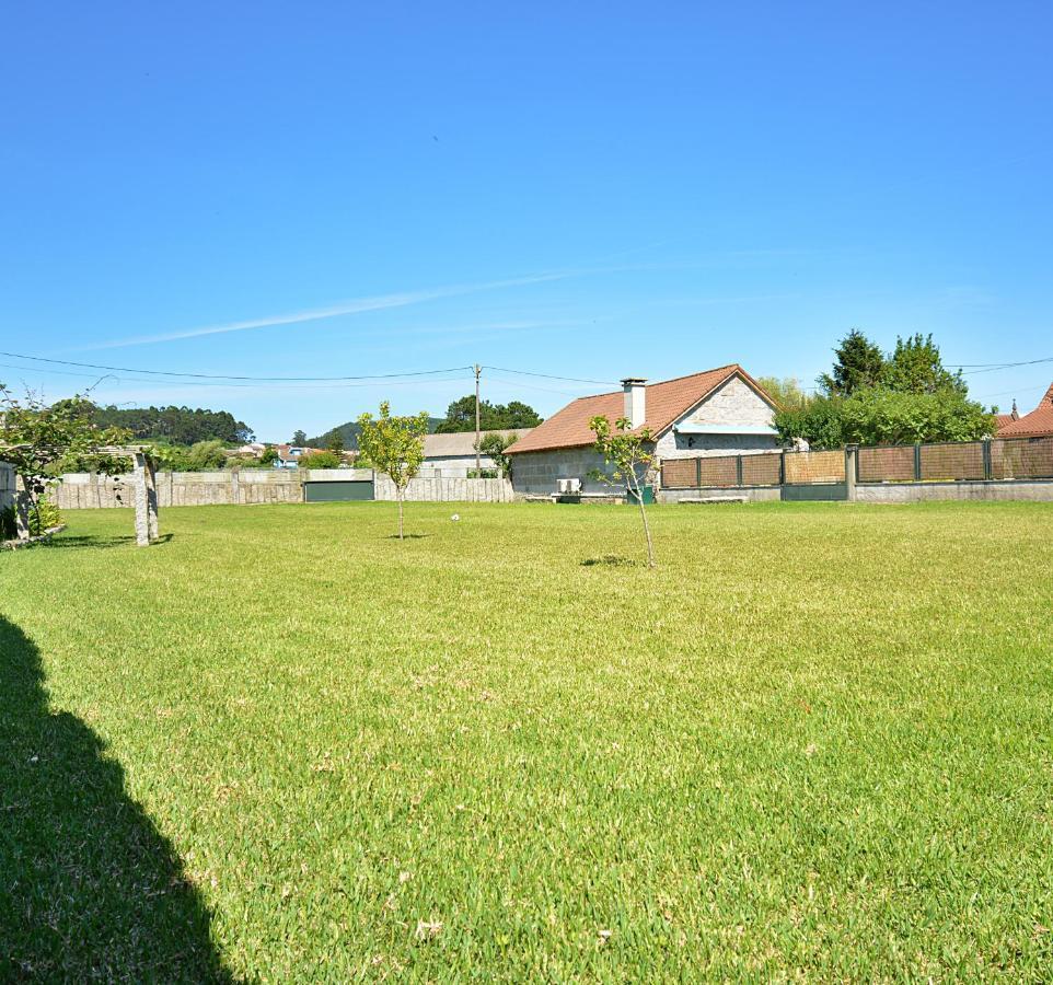 Galihost - Casa Con Precioso Jardin En Vilanova De Arousa エクステリア 写真